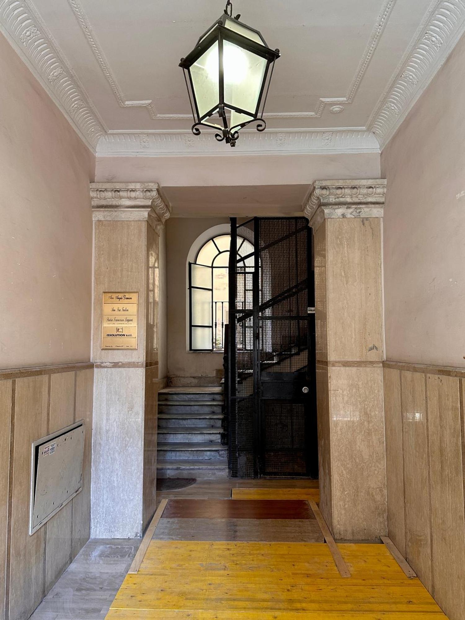 Washington Townhouse - Roma Statuto Apartment ภายนอก รูปภาพ